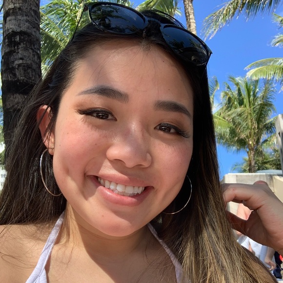 Meet your Posher, Jessica - Picture 1 of 1